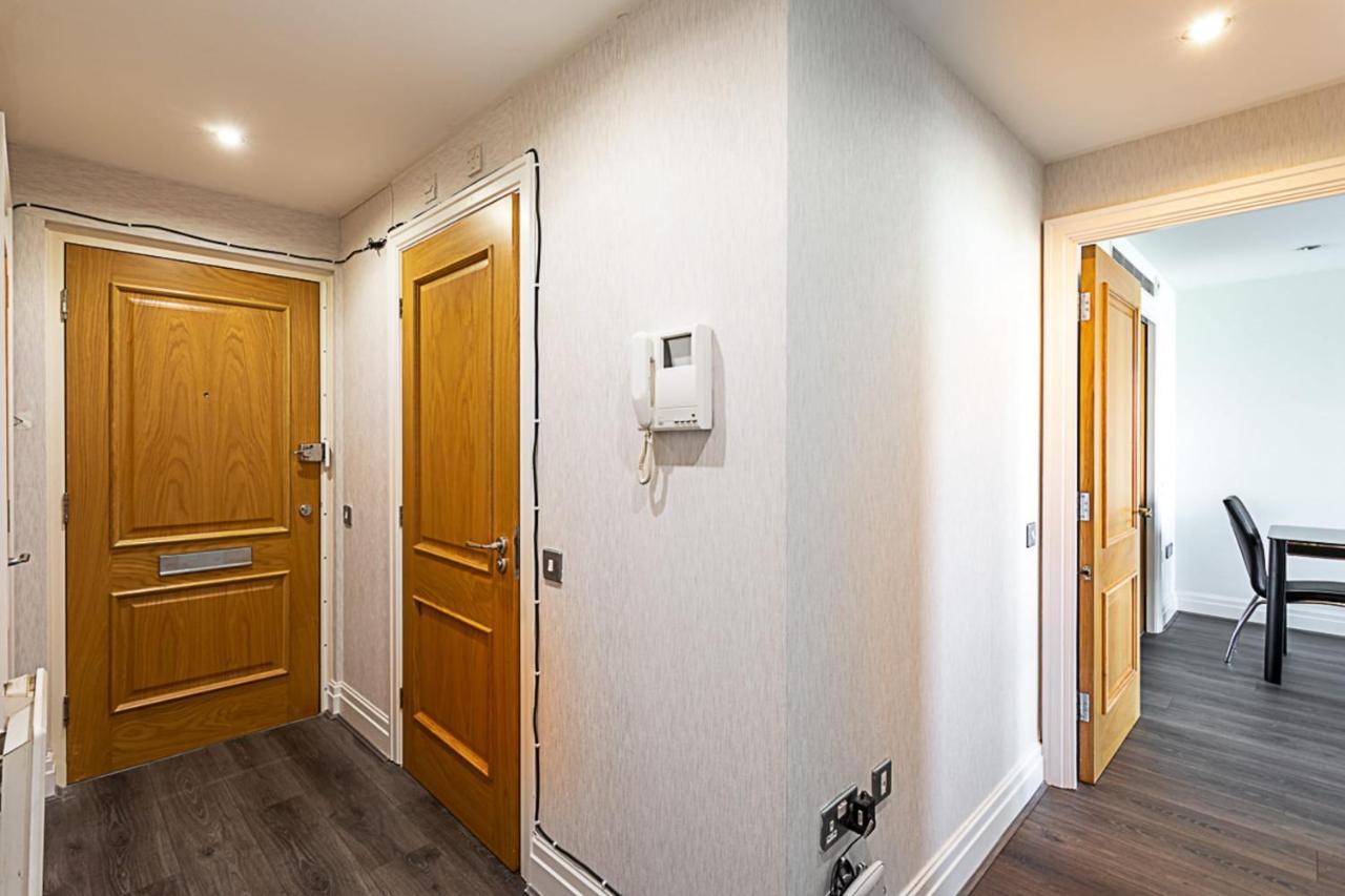 Convenient Urban Pad In Paddington Apartment ลอนดอน ภายนอก รูปภาพ